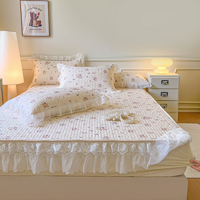 91家纺网 家纺一手货源 找家纺 网红馆（ck家纺） 2026新款凉感丝床笠式床裙款乳胶乳印花凉席 艺梦  粉