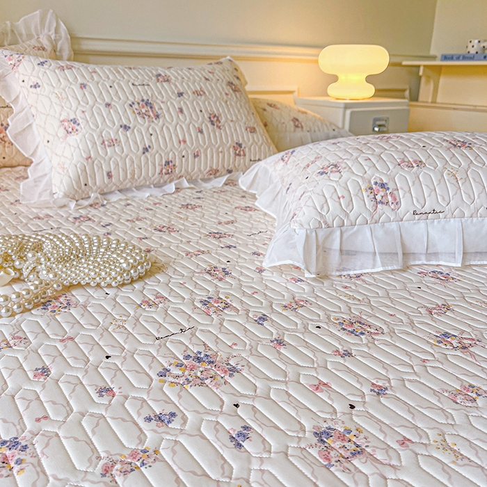 91家纺网 家纺一手货源 找家纺 网红馆（ck家纺） 2026新款凉感丝床笠式床裙款乳胶乳印花凉席 艺梦  粉