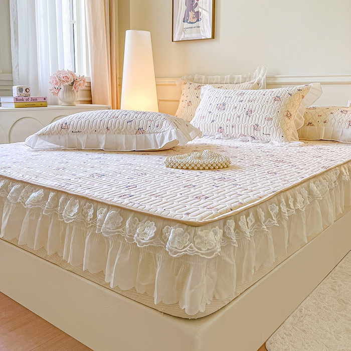 91家纺网 家纺一手货源 找家纺 网红馆（ck家纺） 2026新款凉感丝床笠式床裙款乳胶乳印花凉席 艺梦  粉