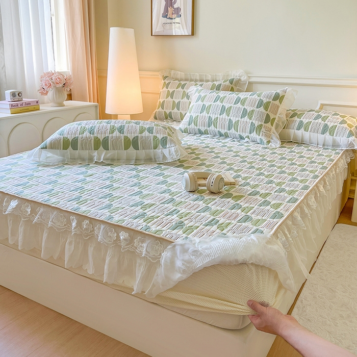 91家纺网 家纺一手货源 找家纺 网红馆（ck家纺） 2026新款凉感丝床笠式床裙款乳胶乳印花凉席 圆梦 绿