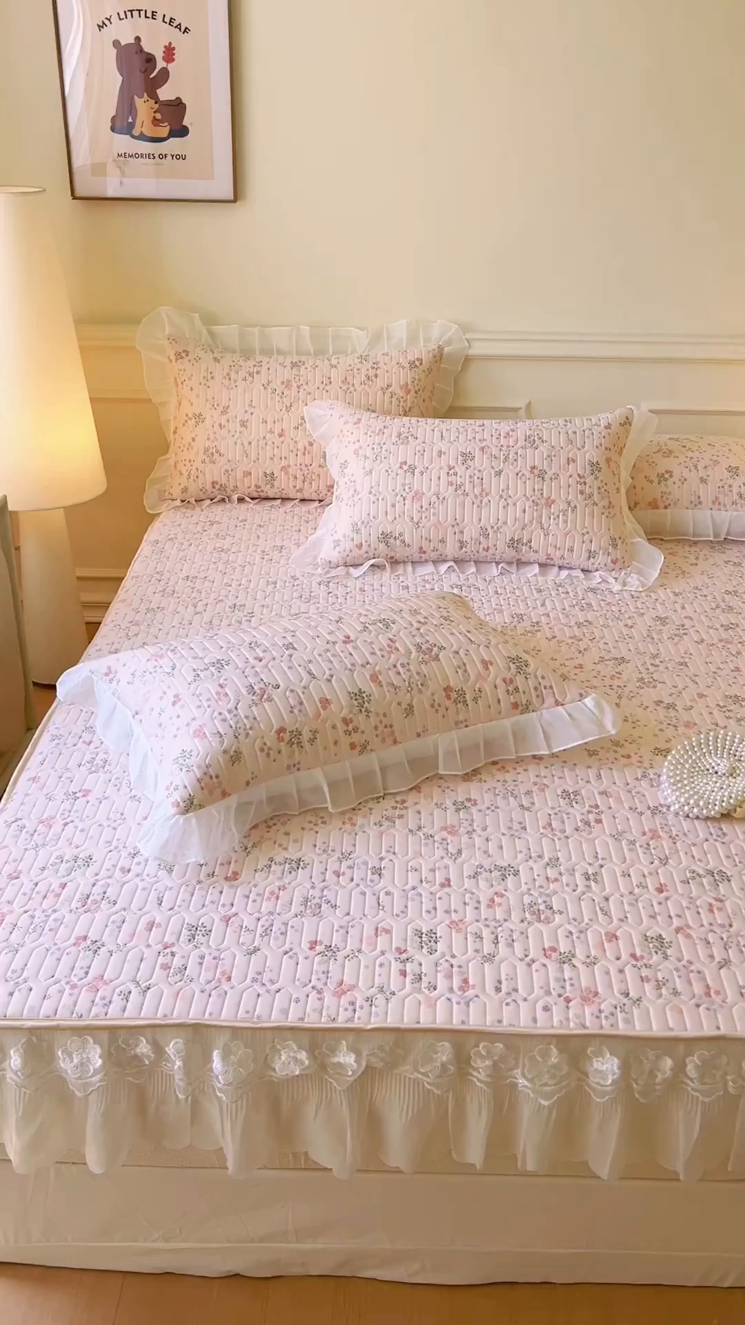 91家纺网 家纺一手货源 找家纺 网红馆（ck家纺） 2026新款凉感丝床笠式床裙款乳胶乳印花凉席 花样年华 粉