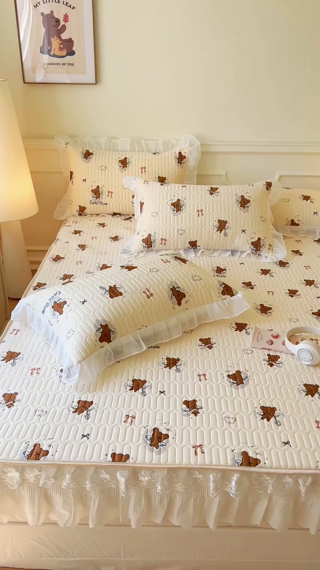 91家纺网 家纺一手货源 找家纺 网红馆（ck家纺） 2026新款凉感丝床笠式床裙款乳胶乳印花凉席 嘟嘟熊 茶