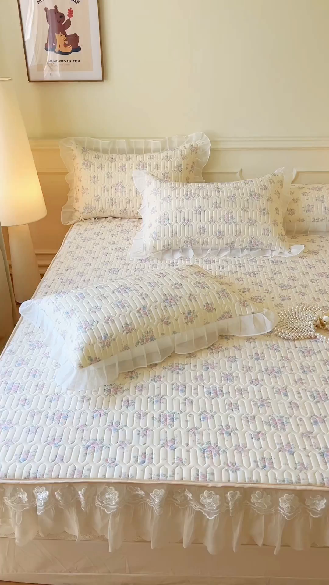 91家纺网 家纺一手货源 找家纺 网红馆（ck家纺） 2026新款凉感丝床笠式床裙款乳胶乳印花凉席 花田米