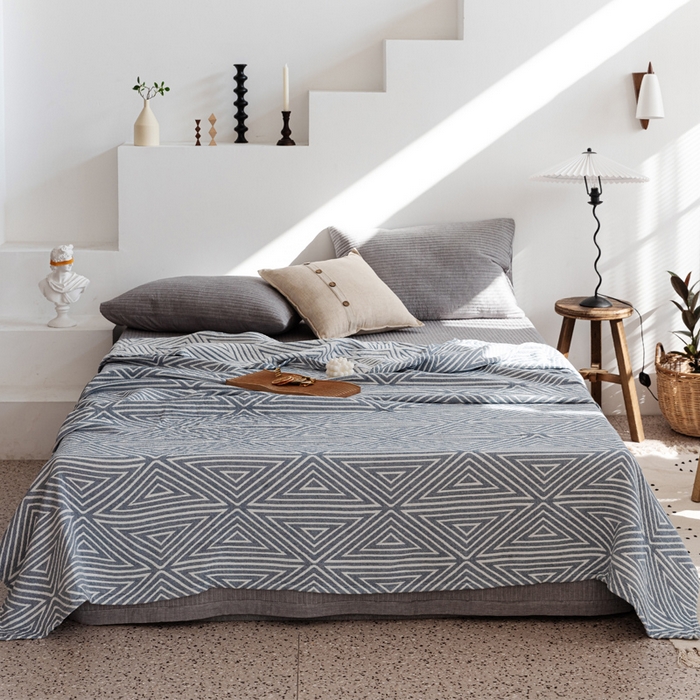 91家纺网 家纺一手货源 找家纺 朴尔家纺-毛巾被 2026春夏新款加厚三层水洗棉全棉纯棉纱布毛巾被夏被夏凉被空调被 等边三角-兰