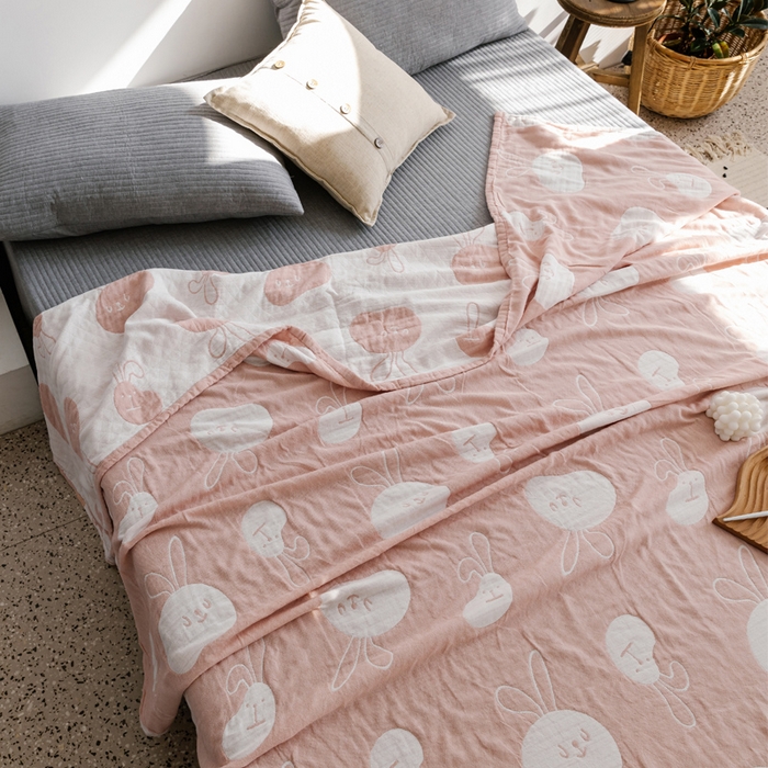 91家纺网 家纺一手货源 找家纺 朴尔家纺-毛巾被 2026春夏新款加厚三层水洗棉全棉纯棉纱布毛巾被夏被夏凉被空调被 灵动兔-粉