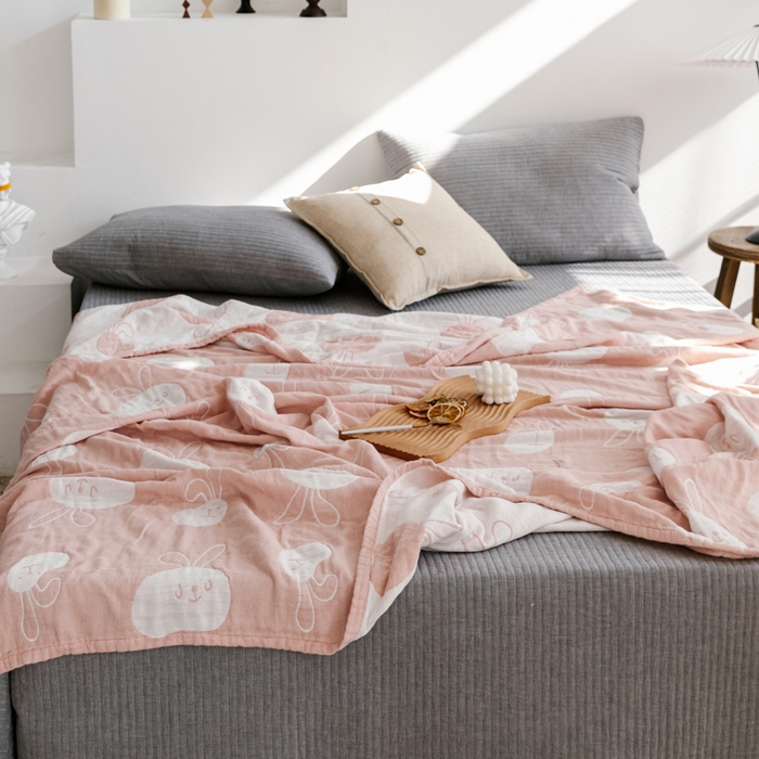 91家纺网 家纺一手货源 找家纺 朴尔家纺-毛巾被 2026春夏新款加厚三层水洗棉全棉纯棉纱布毛巾被夏被夏凉被空调被 灵动兔-粉