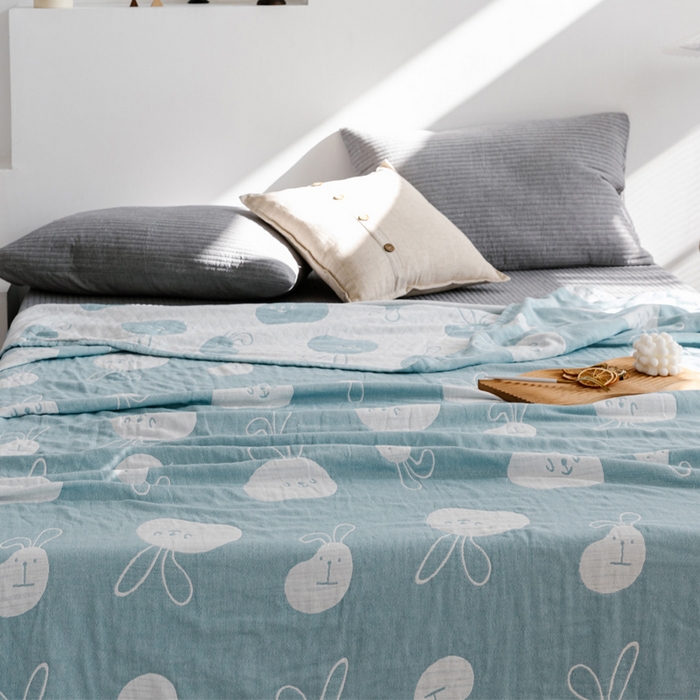 91家纺网 家纺一手货源 找家纺 朴尔家纺-毛巾被 2026春夏新款加厚三层水洗棉全棉纯棉纱布毛巾被夏被夏凉被空调被 灵动兔-兰