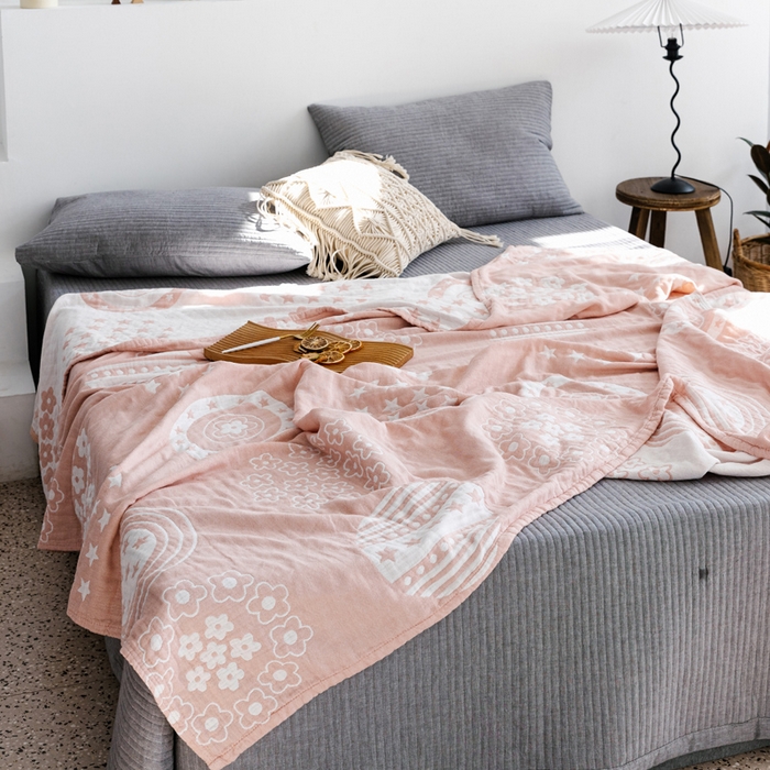 91家纺网 家纺一手货源 找家纺 朴尔家纺-毛巾被 2026春夏新款加厚三层水洗棉全棉纯棉纱布毛巾被夏被夏凉被空调被 星星点点-粉