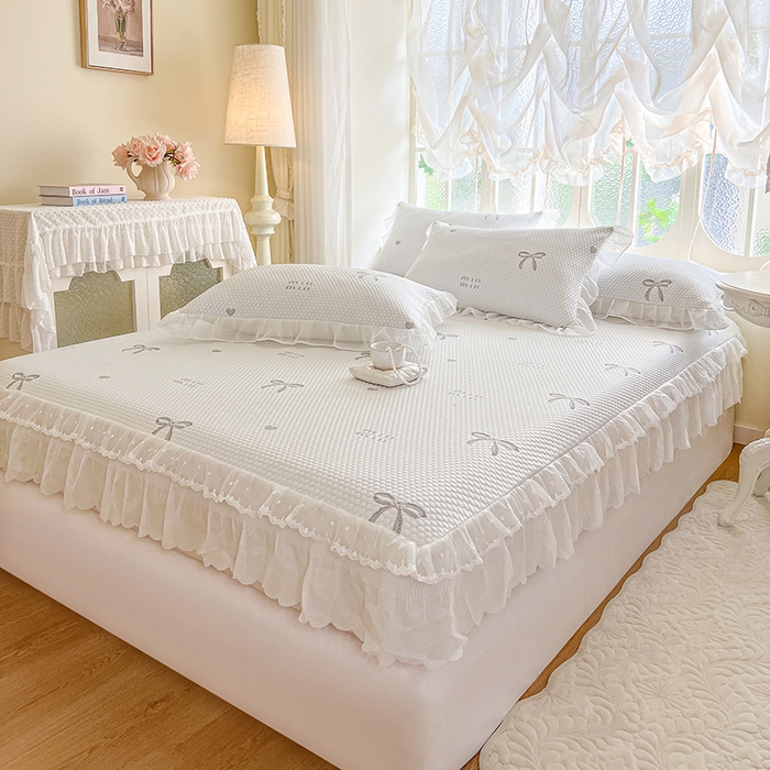 91家纺网 家纺一手货源 找家纺 网红馆（ck家纺） 2026新款小清新床笠式床裙豆豆凉席三件套 甜心蝴蝶-灰