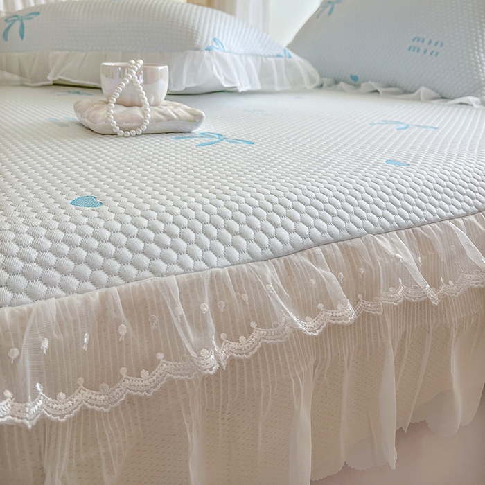 91家纺网 家纺一手货源 找家纺 网红馆（ck家纺） 2026新款小清新床笠式床裙豆豆凉席三件套 甜心蝴蝶-天蓝