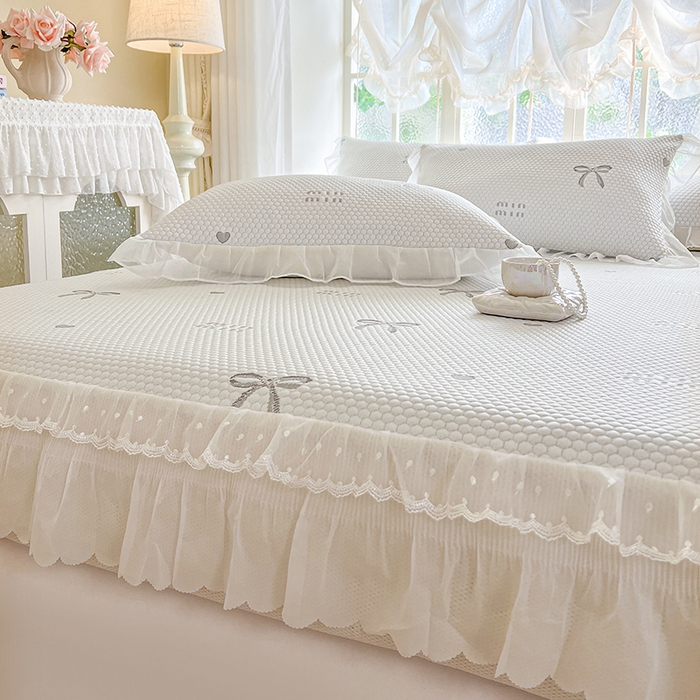 91家纺网 家纺一手货源 找家纺 网红馆（ck家纺） 2026新款小清新床笠式床裙豆豆凉席三件套 甜心蝴蝶-灰