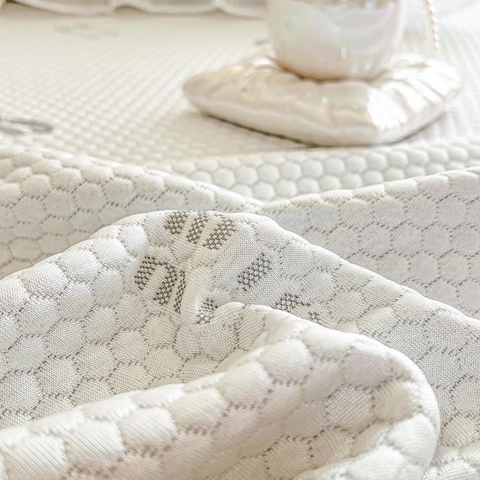 91家纺网 家纺一手货源 找家纺 网红馆（ck家纺） 2026新款小清新床笠式床裙豆豆凉席三件套 甜心蝴蝶-灰