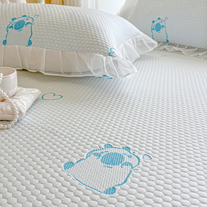 91家纺网 家纺一手货源 找家纺 网红馆（ck家纺） 2026新款小清新床笠式床裙豆豆凉席三件套 可爱巴拉-天蓝