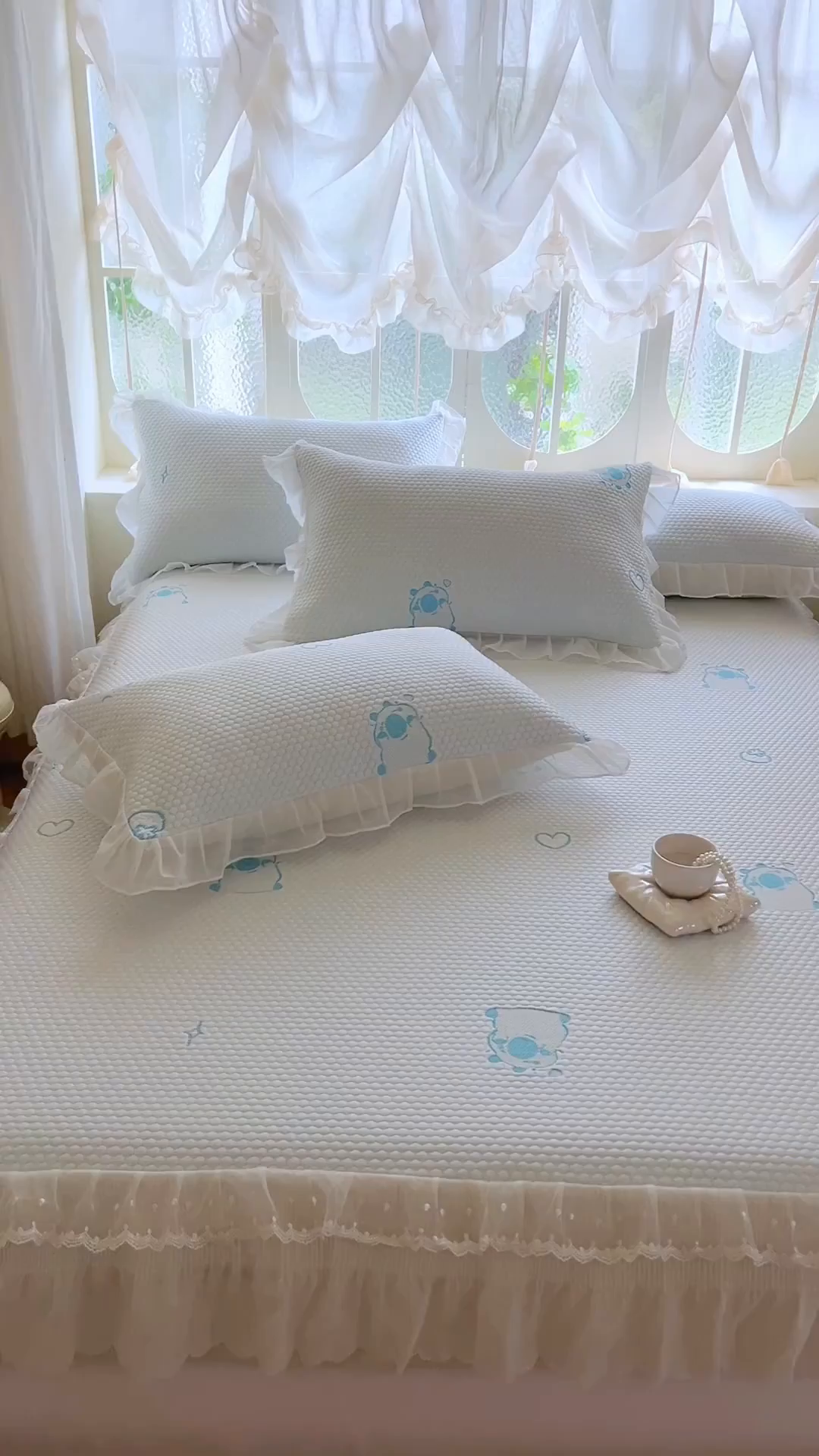 91家纺网 家纺一手货源 找家纺 网红馆（ck家纺） 2026新款小清新床笠式床裙豆豆凉席三件套 可爱巴拉-天蓝