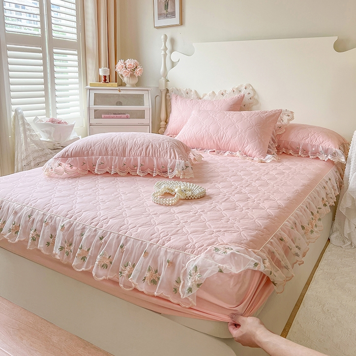 91家纺网 家纺一手货源 找家纺 （总）网红馆（ck家纺） 2026新款全棉蕾丝花边床裙款床笠晨暮花间系列