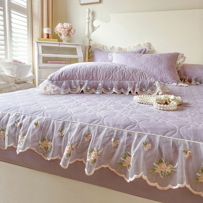 91家纺网 家纺一手货源 找家纺 网红馆（ck家纺） 2026新款全棉蕾丝花边床裙款床笠晨暮花间系列 浅紫