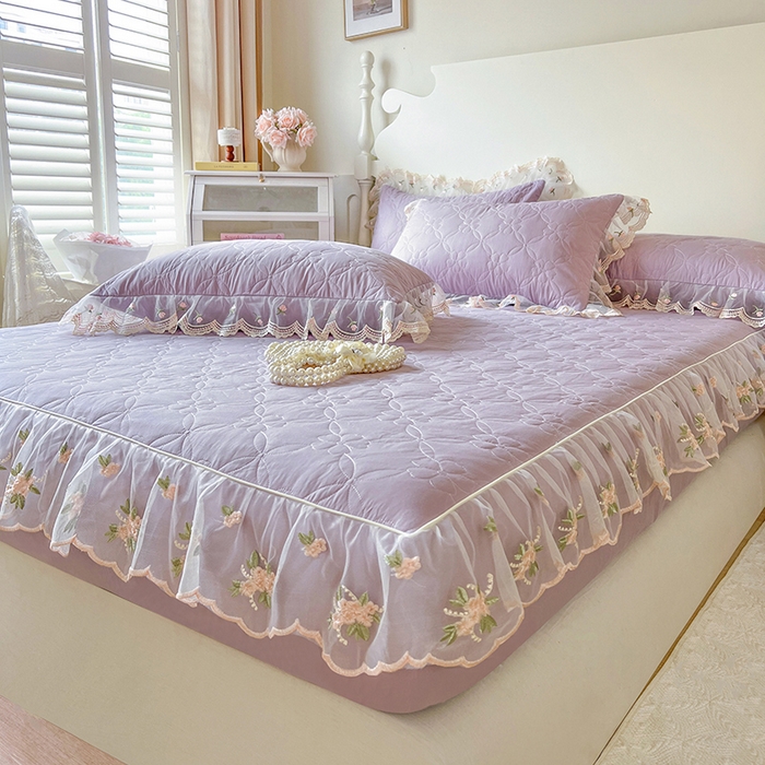 91家纺网 家纺一手货源 找家纺 网红馆（ck家纺） 2026新款全棉蕾丝花边床裙款床笠晨暮花间系列 浅紫