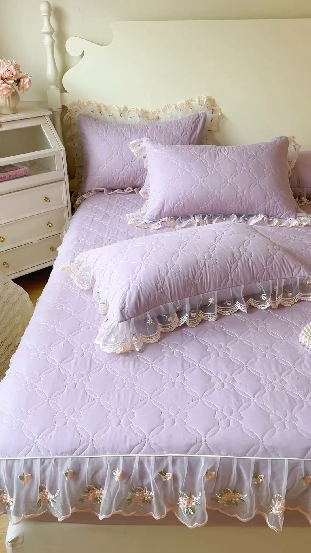 91家纺网 家纺一手货源 找家纺 网红馆（ck家纺） 2026新款全棉蕾丝花边床裙款床笠晨暮花间系列 浅紫