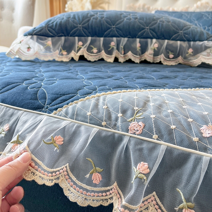 91家纺网 家纺一手货源 找家纺 网红馆（ck家纺） 2026新款色织蕾丝边床裙款床笠 宝石蓝