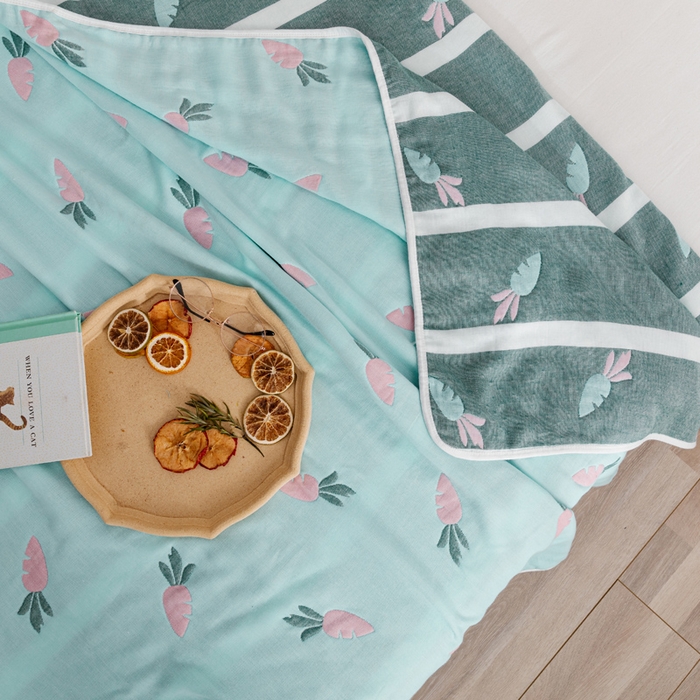 91家纺网 家纺一手货源 找家纺 朴尔家纺-毛巾被 2026春夏新款六层全棉纯棉纱布毛巾被夏被夏凉被空调被 胡萝卜-兰