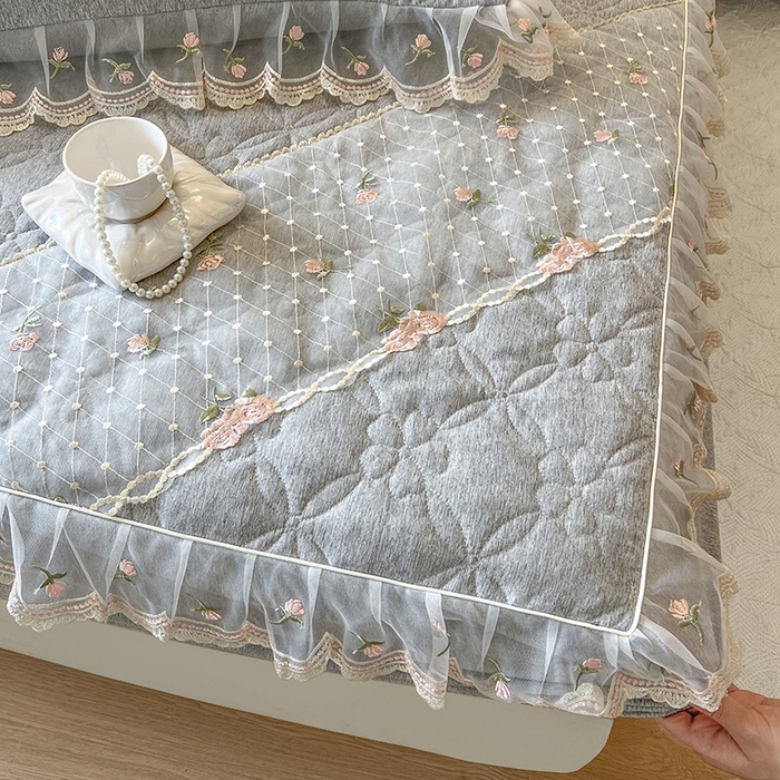 91家纺网 家纺一手货源 找家纺 网红馆（ck家纺） 2026新款色织蕾丝边床裙款床笠 烟熏灰