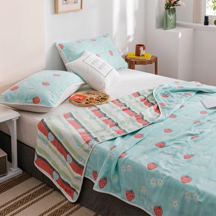 91家纺网 家纺一手货源 找家纺 朴尔家纺-毛巾被 2026春夏新款六层全棉纯棉纱布毛巾被夏被夏凉被空调被 甜甜草莓-兰