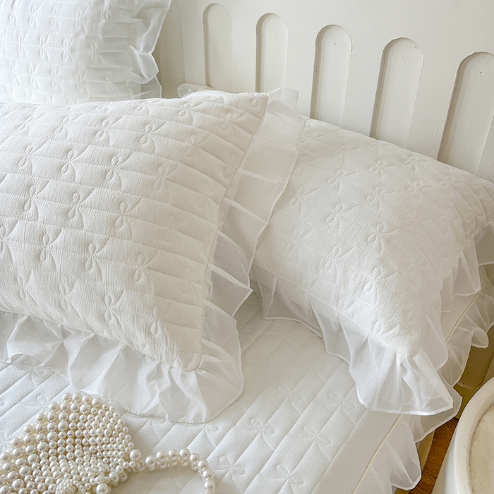 91家纺网 家纺一手货源 找家纺 网红馆（ck家纺） 2026新款优舒棉花边床裙床笠--蜜糖熊 蜜糖熊-白