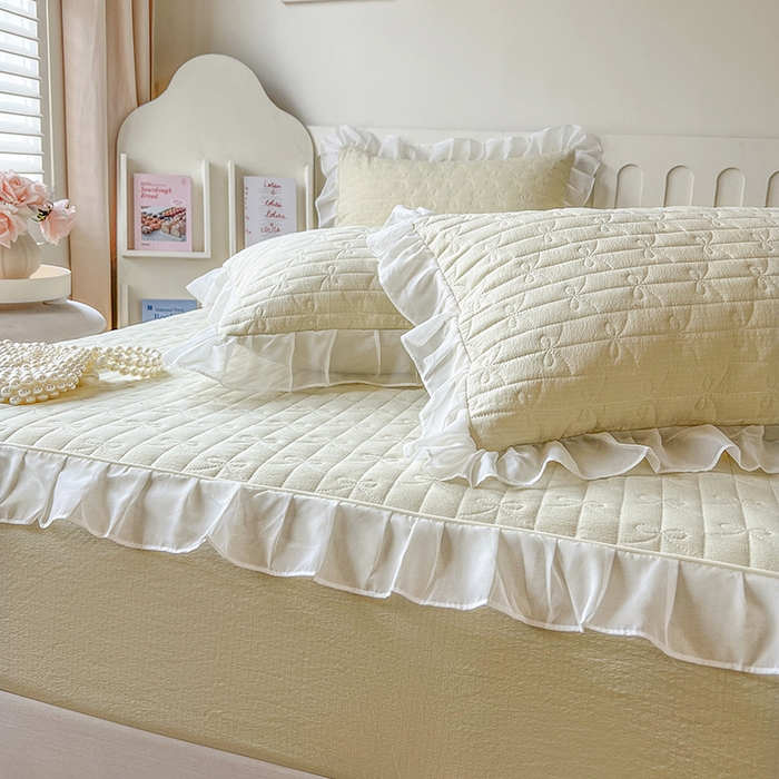 91家纺网 家纺一手货源 找家纺 网红馆（ck家纺） 2026新款优舒棉花边床裙床笠--蜜糖熊 蜜糖熊-黄