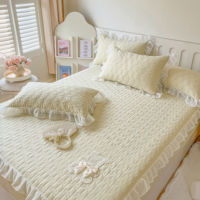 91家纺网 家纺一手货源 找家纺 网红馆（ck家纺） 2026新款优舒棉花边床裙床笠--蜜糖熊 蜜糖熊-黄