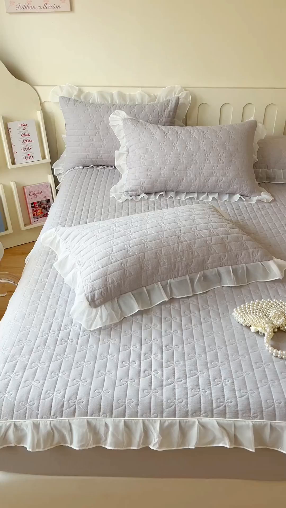 91家纺网 家纺一手货源 找家纺 网红馆（ck家纺） 2026新款优舒棉花边床裙床笠--蜜糖熊 蜜糖熊-灰