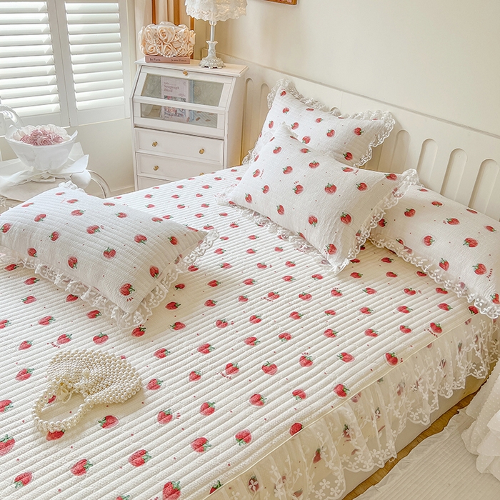 91家纺网 家纺一手货源 找家纺 网红馆（ck家纺） 2026新款泡泡棉印花床笠三件套 甜心草莓
