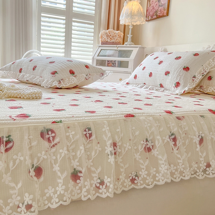 91家纺网 家纺一手货源 找家纺 网红馆（ck家纺） 2026新款泡泡棉印花床笠三件套 甜心草莓