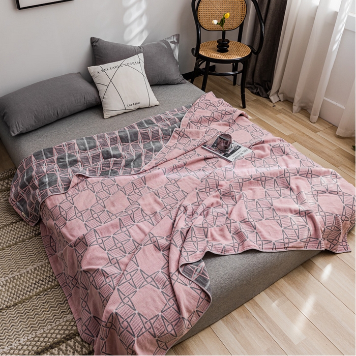 91家纺网 家纺一手货源 找家纺 朴尔家纺-毛巾被 2026春夏新款主推三层水洗棉纱布毛巾被夏被夏凉被空调被 三体秘境-粉灰