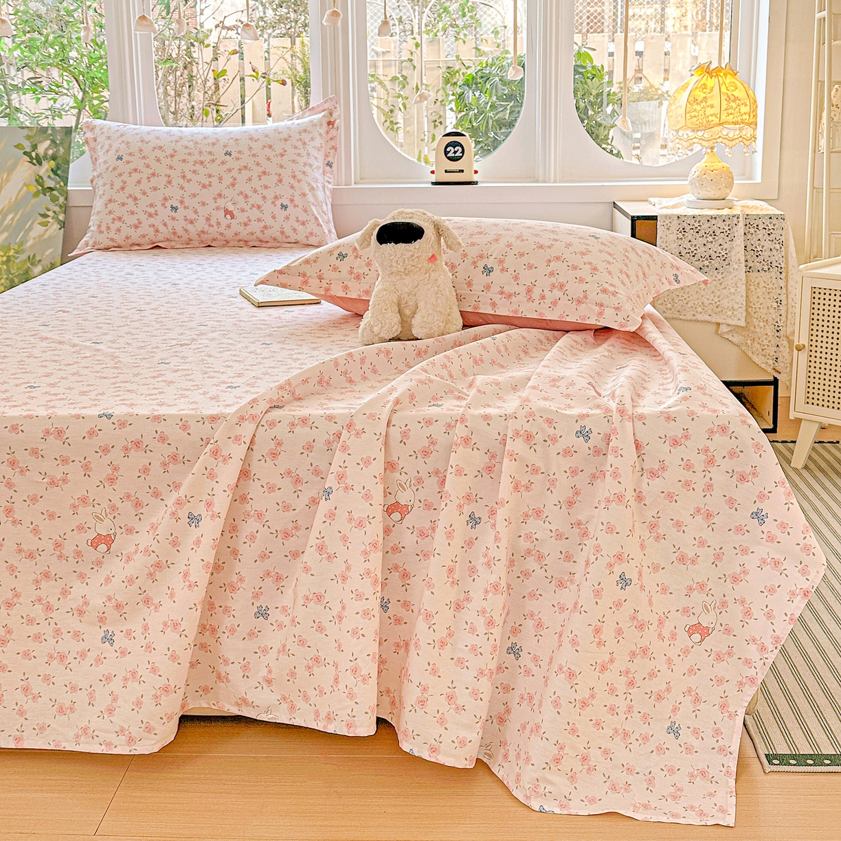 91家纺网 家纺一手货源 找家纺 恩泽家纺 2026春夏新款全棉纯棉12868印花四件套及单品系列-单床单床单单件 花丛小兔子