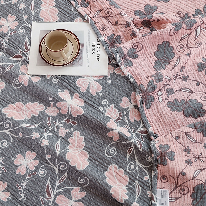 91家纺网 家纺一手货源 找家纺 朴尔家纺-毛巾被 2026春夏新款韩式花边纯棉竹纤维加大成人纱布毛巾被夏被夏凉被空调被 藤蔓之恋--毛巾被