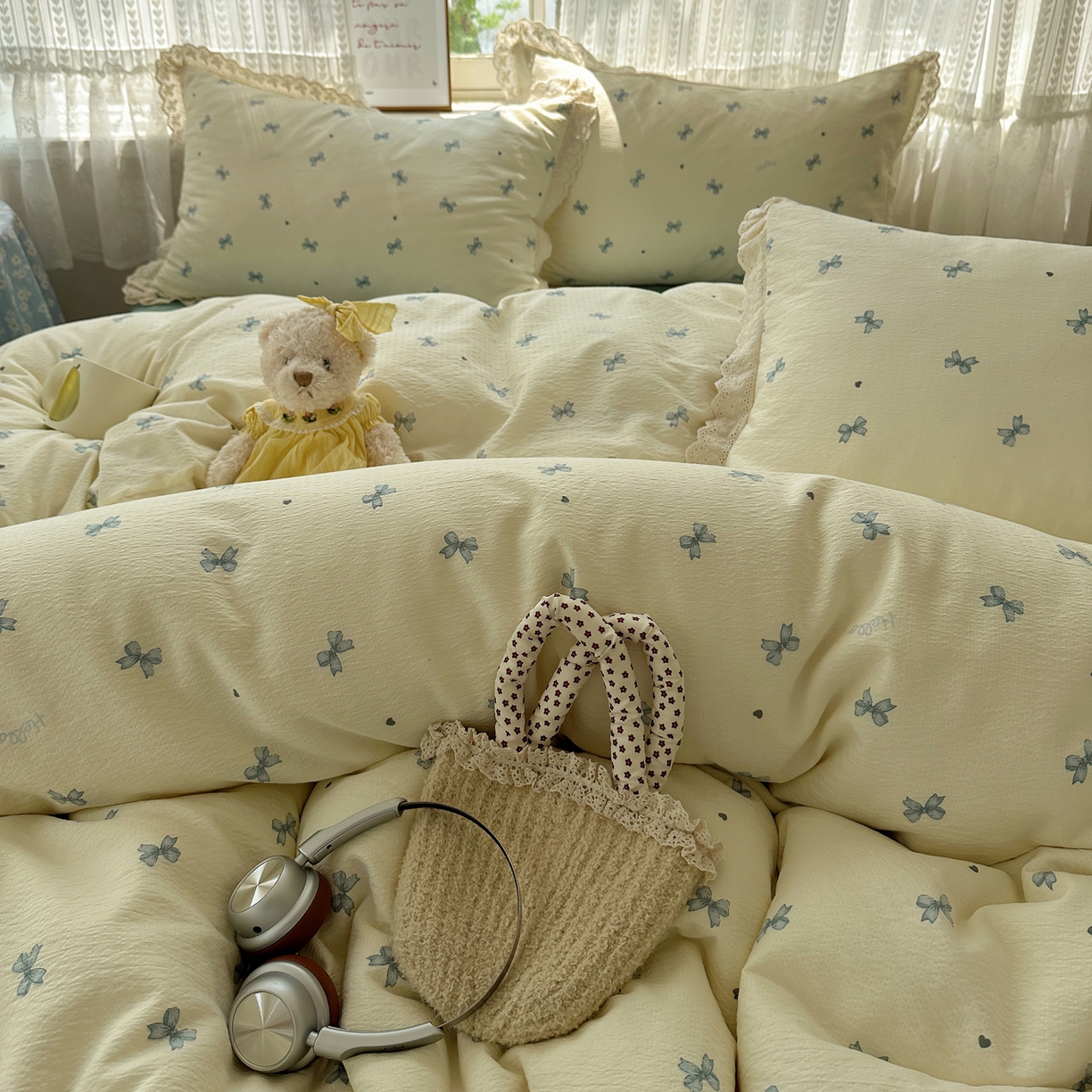 91家纺网 家纺一手货源 找家纺 韩巢家纺 2026新款蝴蝶花边销款四件套 相思-蓝【蝴蝶花边款】