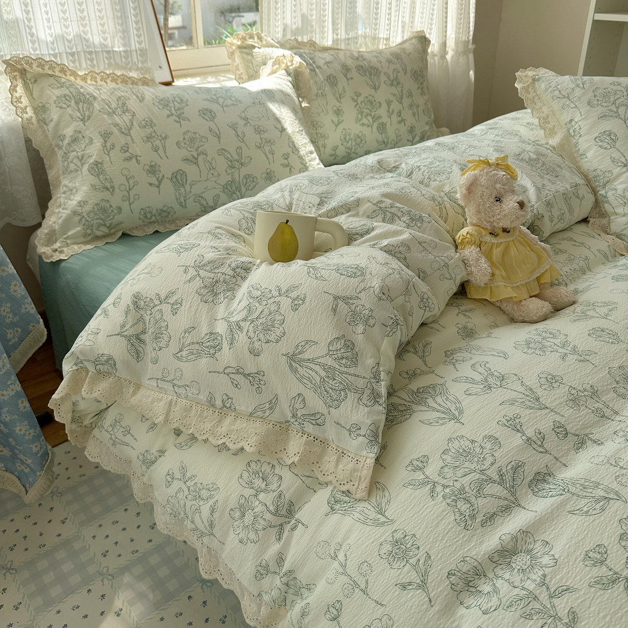 91家纺网 家纺一手货源 找家纺 韩巢家纺 2026新款蝴蝶花边销款四件套 海像森林【蝴蝶花边款】