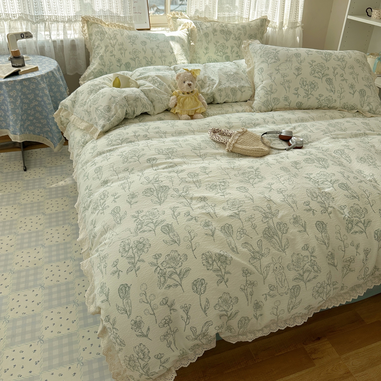 91家纺网 家纺一手货源 找家纺 韩巢家纺 2026新款蝴蝶花边销款四件套 海像森林【蝴蝶花边款】