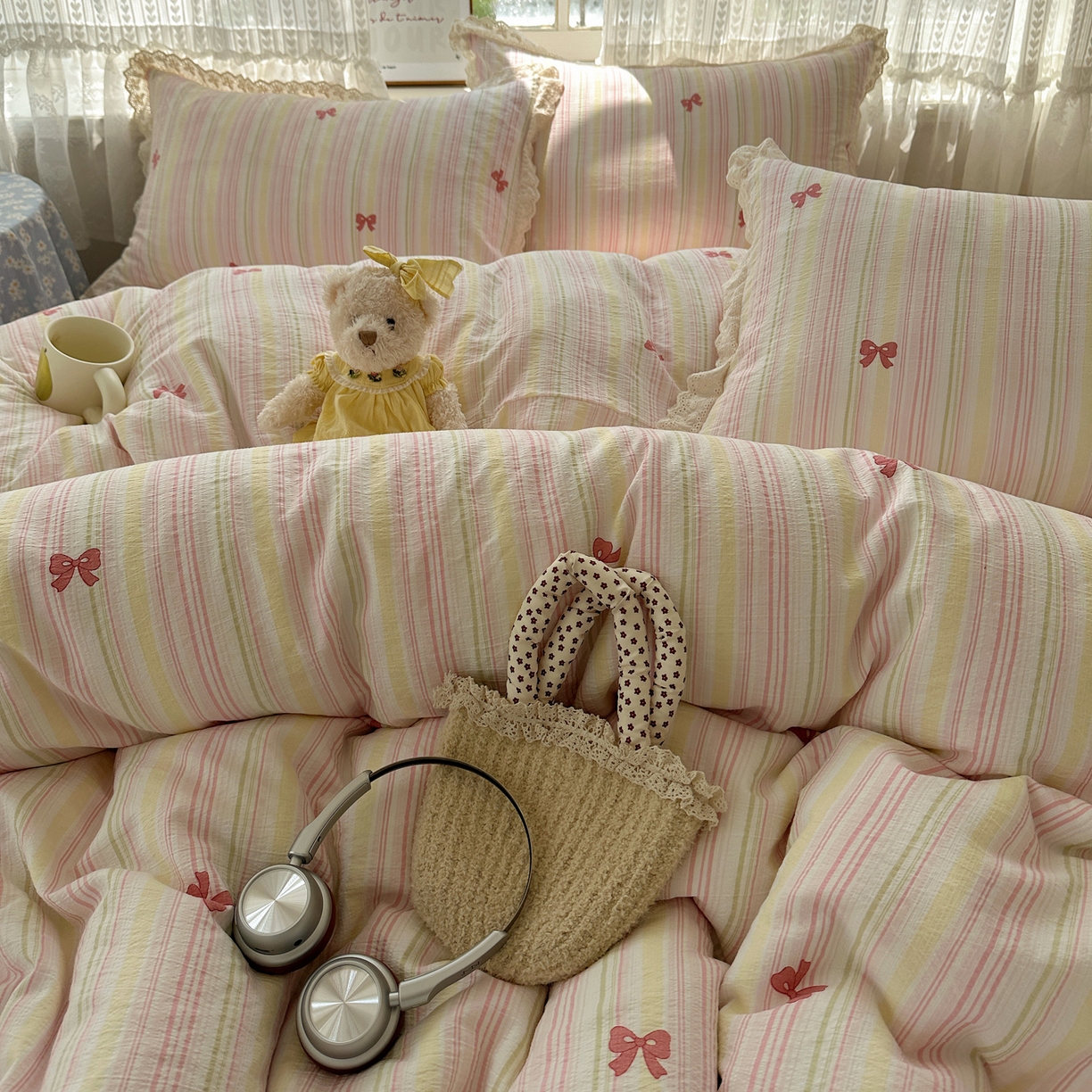 91家纺网 家纺一手货源 找家纺 韩巢家纺 2026新款蝴蝶花边销款四件套 遇见彩虹【蝴蝶花边款】