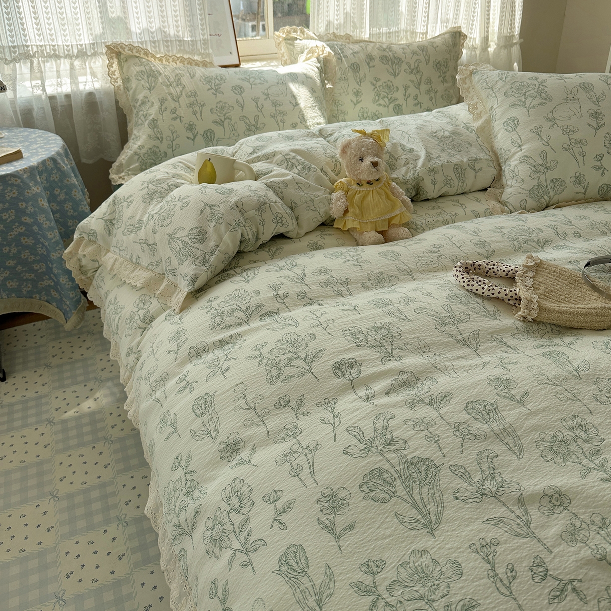 91家纺网 家纺一手货源 找家纺 韩巢家纺 2026新款蝴蝶花边销款四件套 海像森林【蝴蝶花边款】