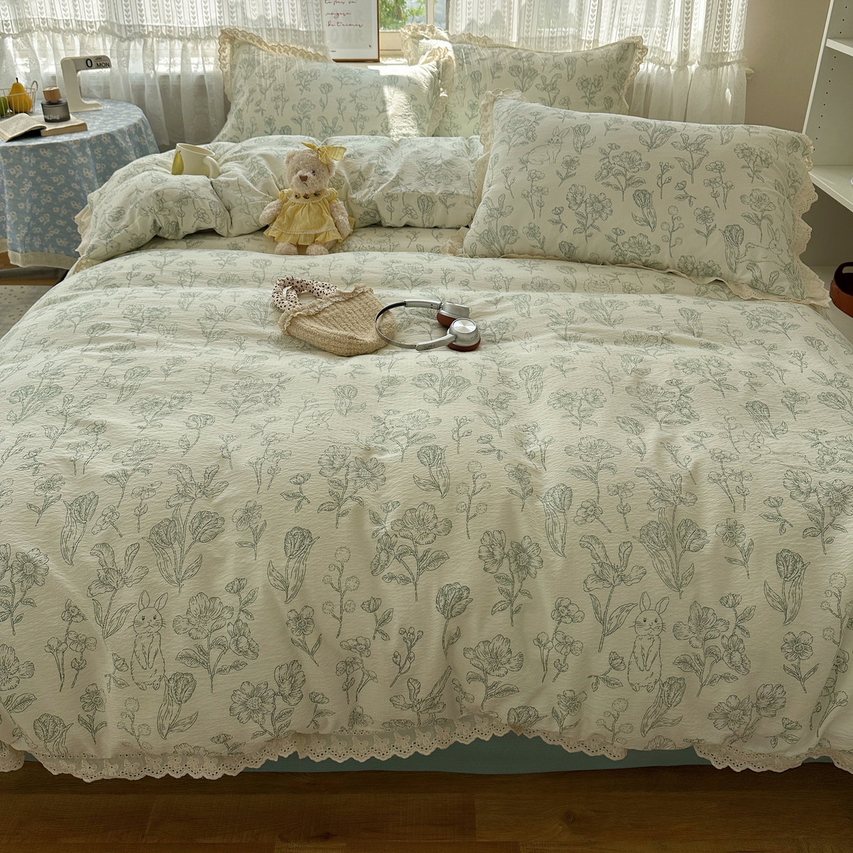 91家纺网 家纺一手货源 找家纺 韩巢家纺 2026新款蝴蝶花边销款四件套 海像森林【蝴蝶花边款】