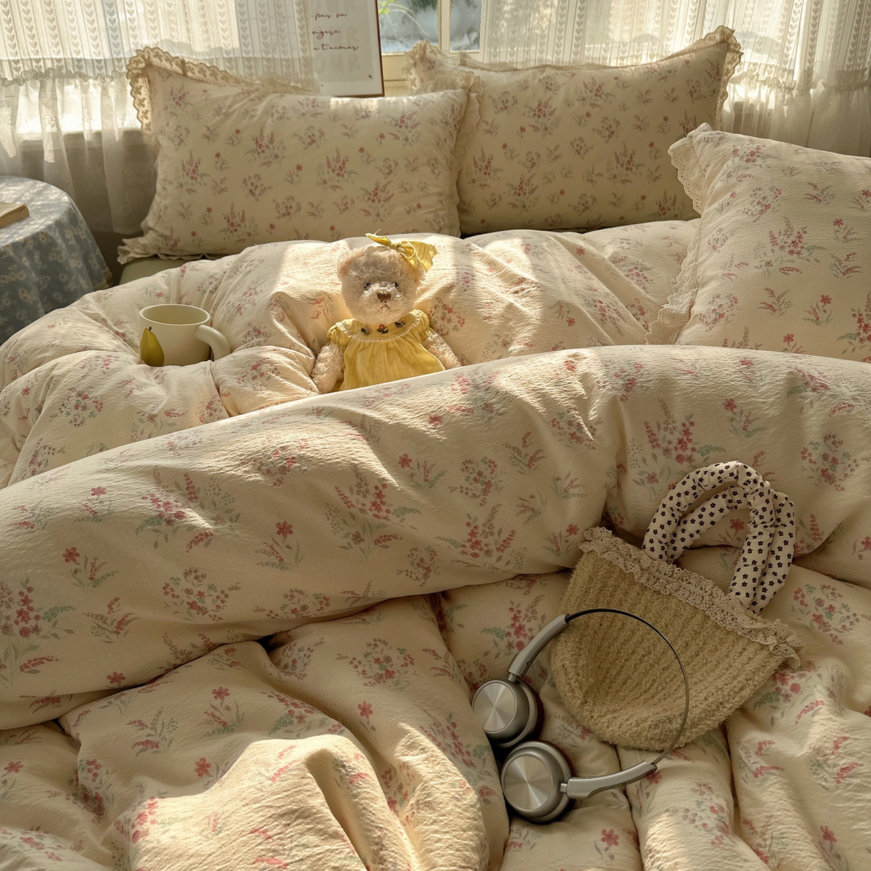 91家纺网 家纺一手货源 找家纺 韩巢家纺 2026新款蝴蝶花边销款四件套 奶昔甜糕-粉【蝴蝶花边款】