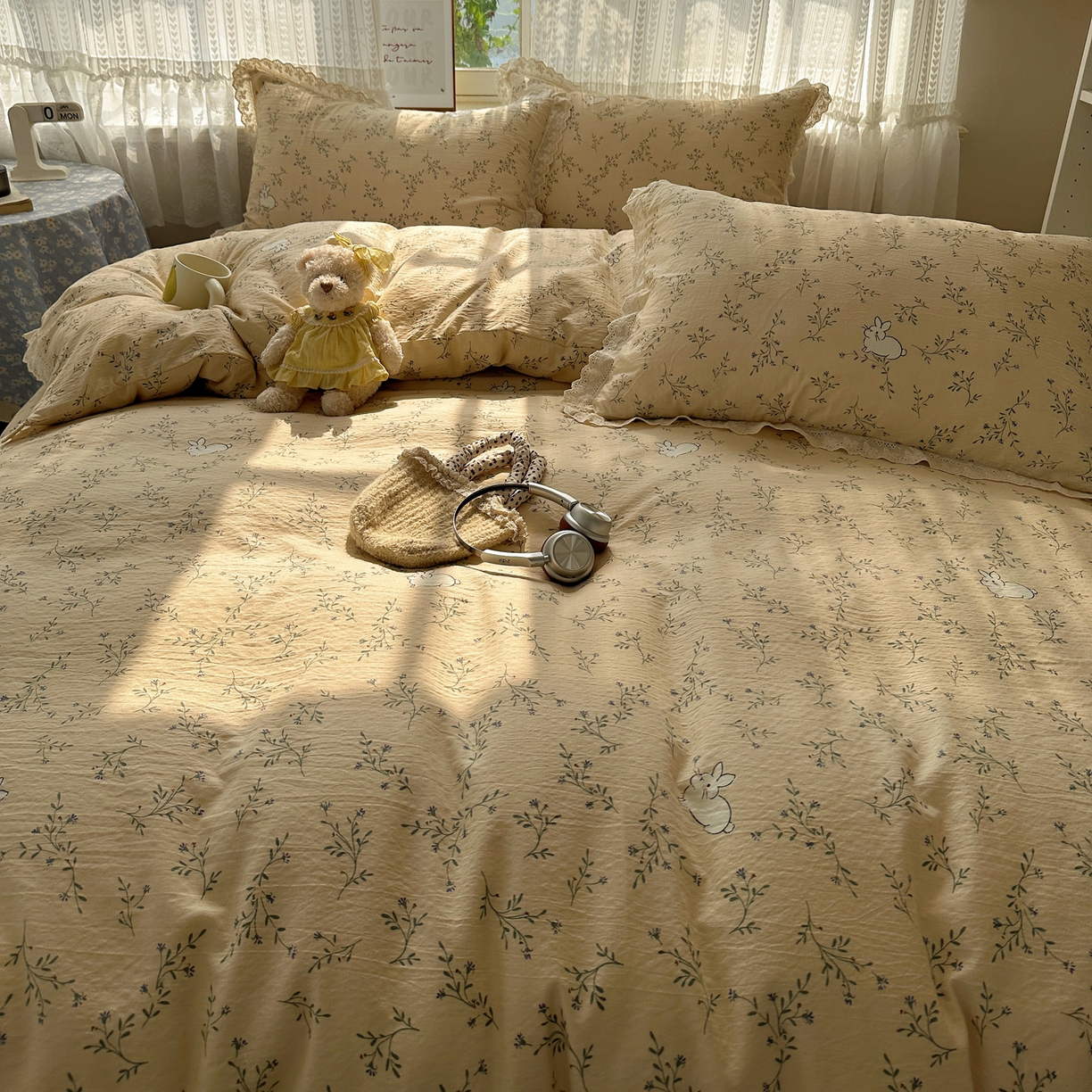 91家纺网 家纺一手货源 找家纺 韩巢家纺 2026新款蝴蝶花边销款四件套 森田野园【蝴蝶花边款】