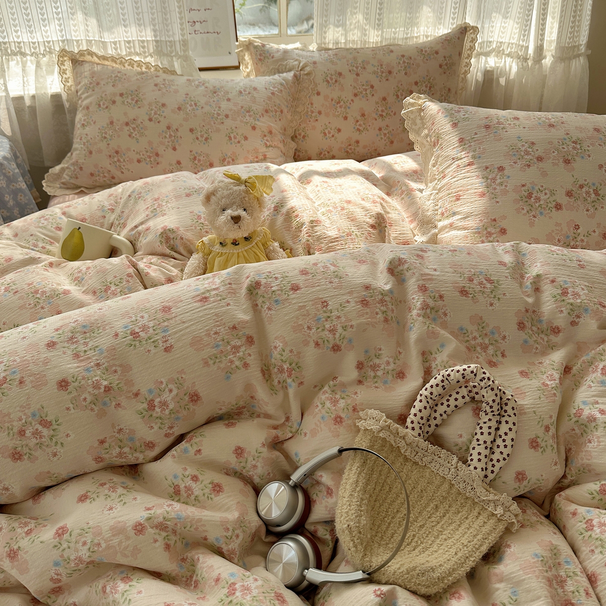 91家纺网 家纺一手货源 找家纺 韩巢家纺 2026新款蝴蝶花边销款四件套 序曲-粉【蝴蝶花边款】