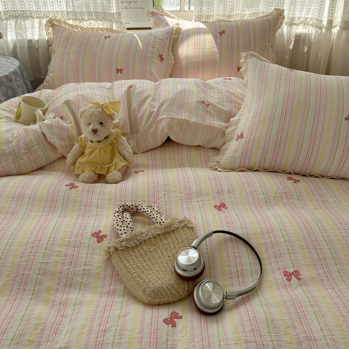 91家纺网 家纺一手货源 找家纺 韩巢家纺 2026新款蝴蝶花边销款四件套 遇见彩虹【蝴蝶花边款】