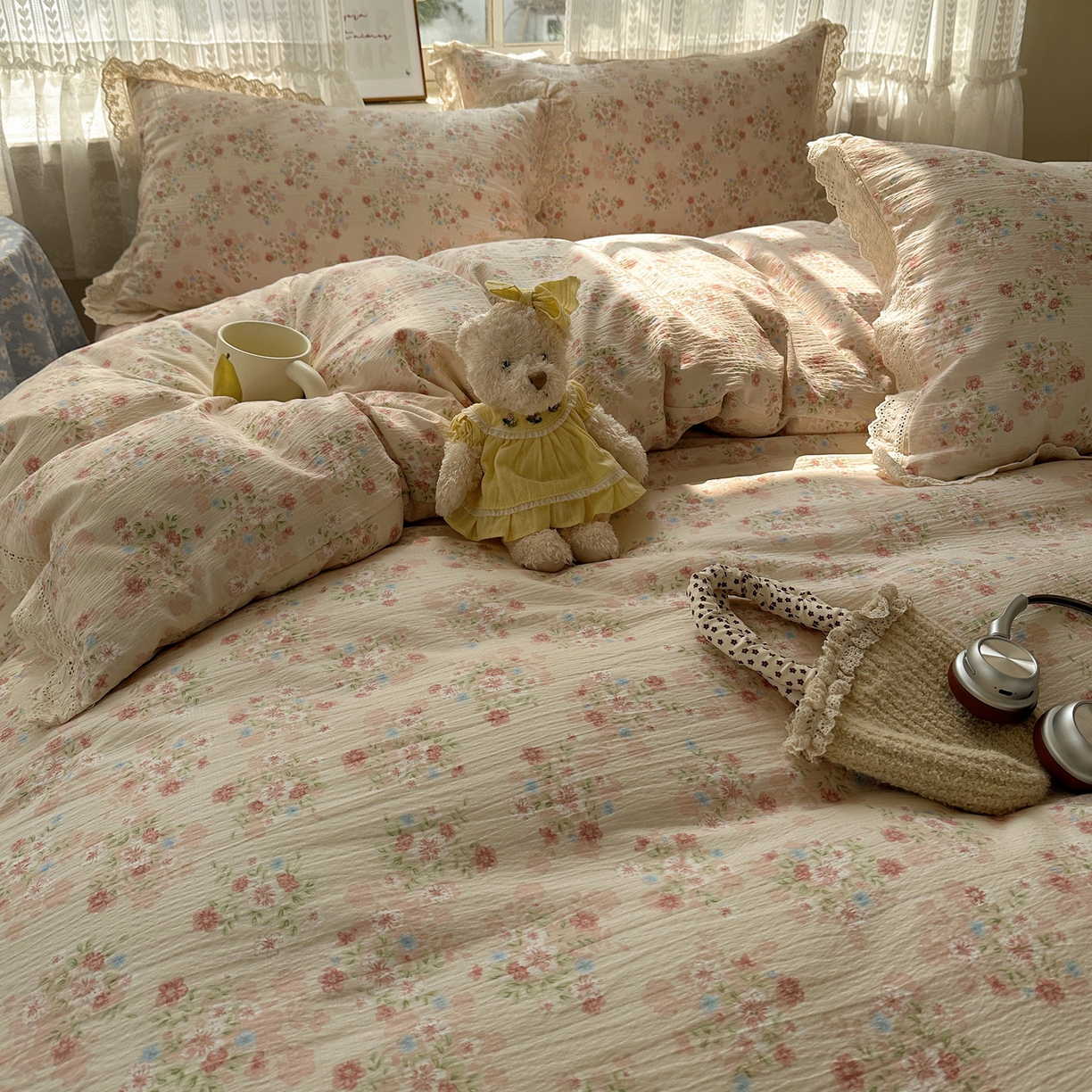 91家纺网 家纺一手货源 找家纺 韩巢家纺 2026新款蝴蝶花边销款四件套 序曲-粉【蝴蝶花边款】