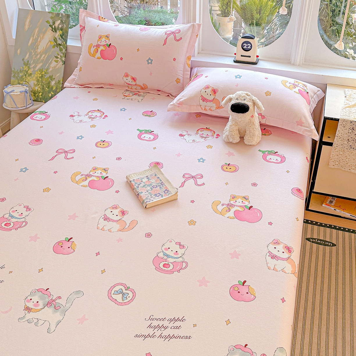 91家纺网 家纺一手货源 找家纺 恩泽家纺 2026春夏新款全棉纯棉12868印花四件套及单品系列-单床单床单单件 苹果小猫咪