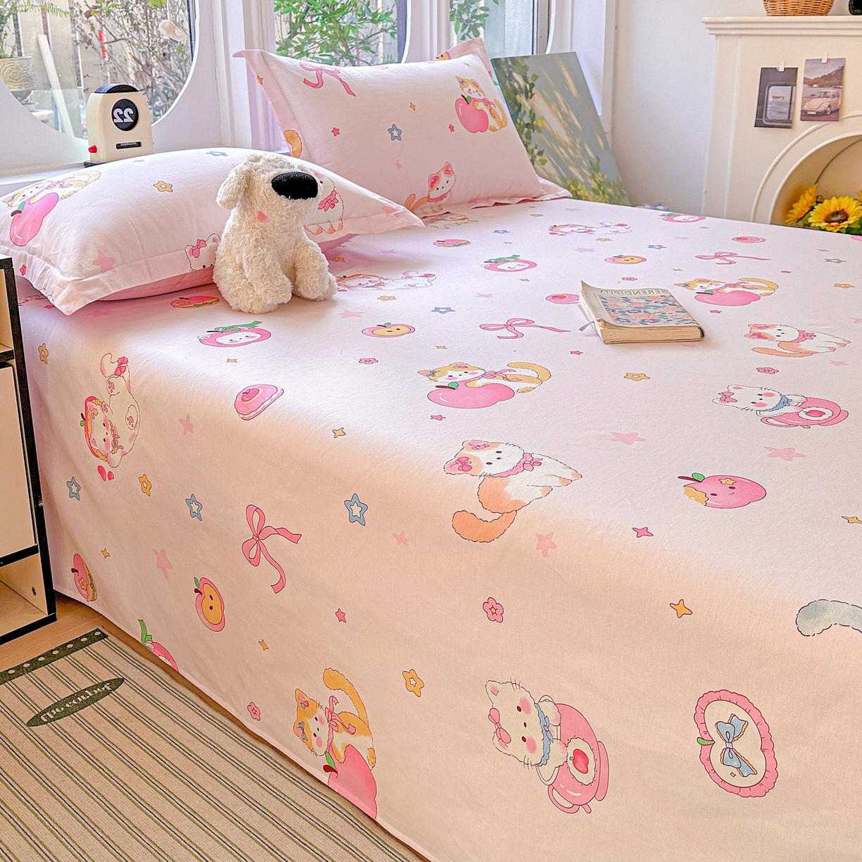 91家纺网 家纺一手货源 找家纺 恩泽家纺 2026春夏新款全棉纯棉12868印花四件套及单品系列-单床单床单单件 苹果小猫咪