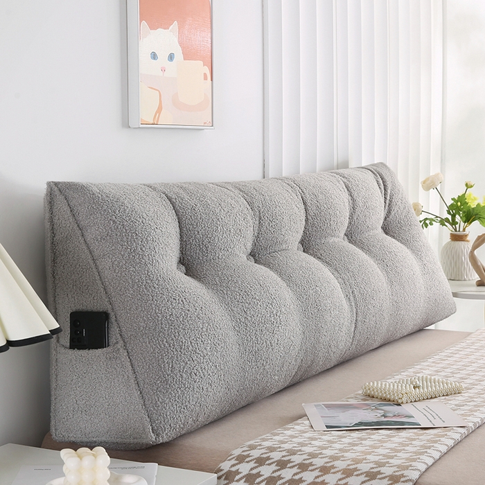 91家纺网 家纺一手货源 找家纺 （总）永光家居 2026新款泰迪绒三角靠垫 填充浅蓝色产品不供多多