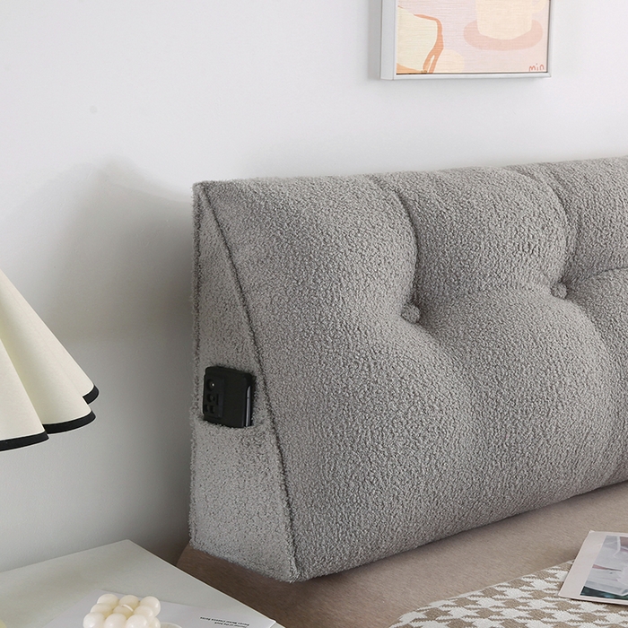 91家纺网 家纺一手货源 找家纺 永光家居 2026新款泰迪绒三角靠垫 填充浅蓝色产品不供多多 泰迪灰